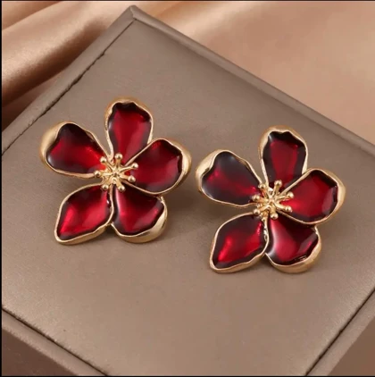 گوشواره طرح گل کریستالی قرمز