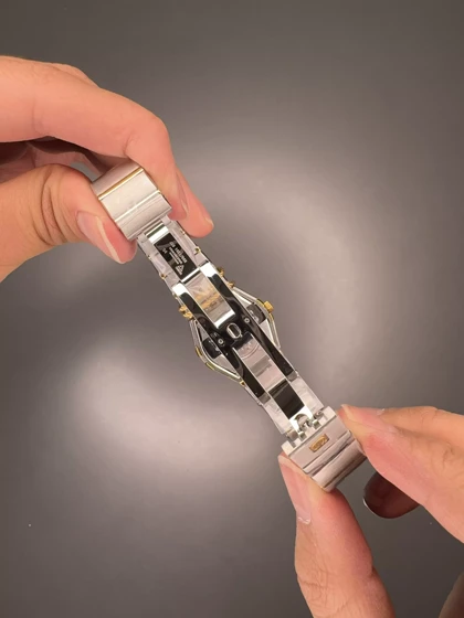 ساعت مچی امگا کانستلیشن بند سیلورطلایی صفحه سفید Omega Constellation