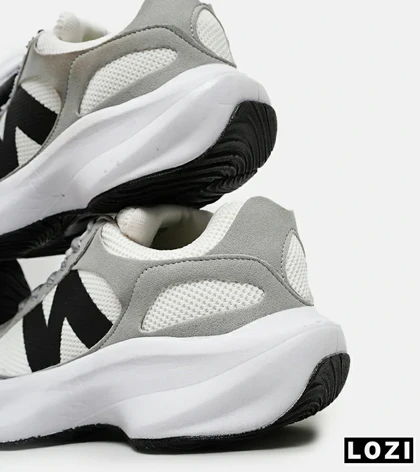 کفش کتانی مردانه سفید طوسی مشکی NEW BALANCE 547