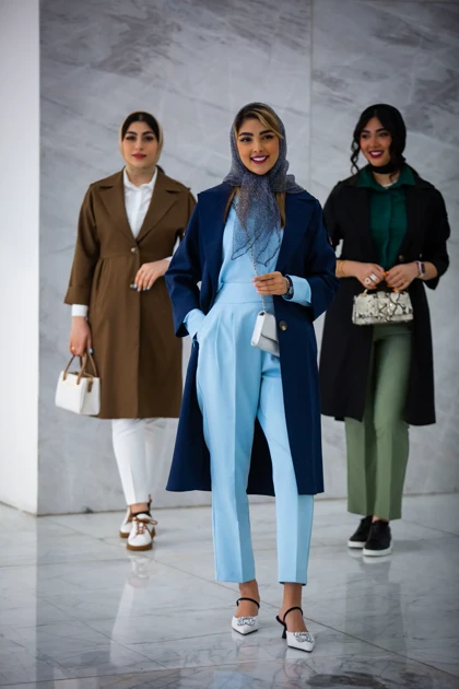 مانتو بزایاق کمر چین‌دار