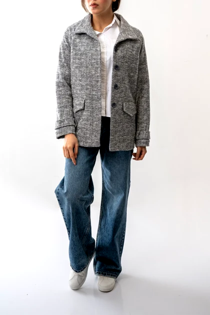 پالتو کوتاه جیب‌دار زنانه