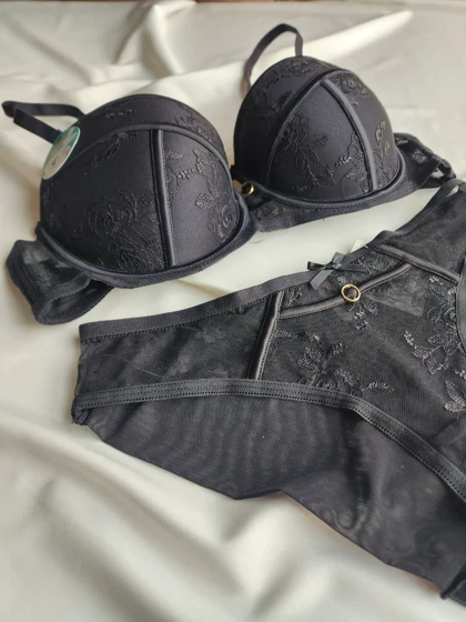 ست شورت و سوتین جکدار فنردار اروپایی کد: 1732