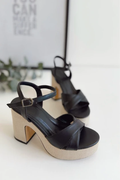 کفش پاشنه‌بلند کلاسیک زنانه polka-store polka-store