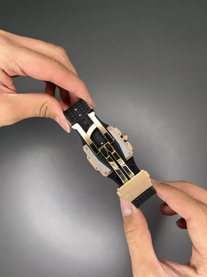 ساعت مچی اوبلو بند صفحه مربعی بند مشکی Hublot Square Bang Unico