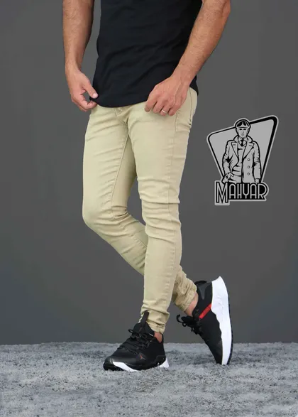 شلوار جین PULL & BEAR