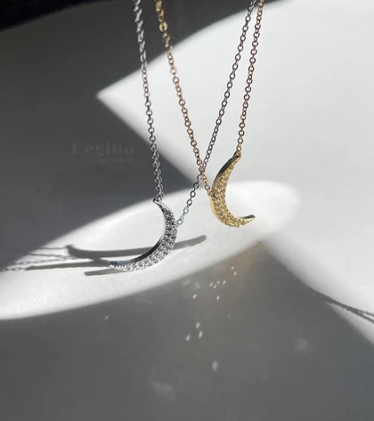 گردنبند ماه