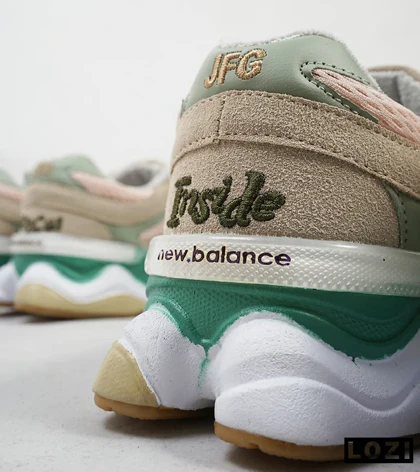 کفش کتانی بزرگ پا طوسی سبز گلبهی NEW BALANCE 9060