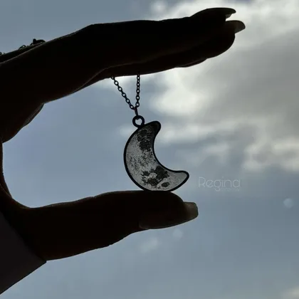 گردنبند ماه