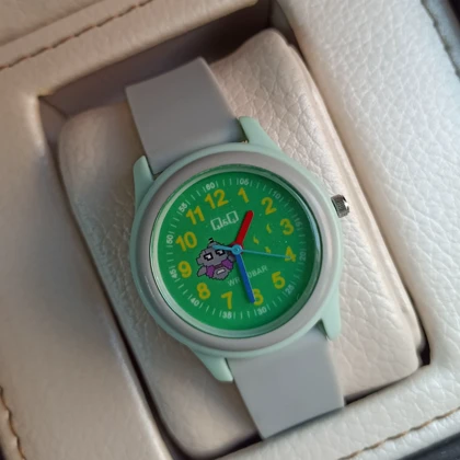 ساعت مچی بچگانه Q&Q ضد آب بند طوسی طرح پلی استیشن