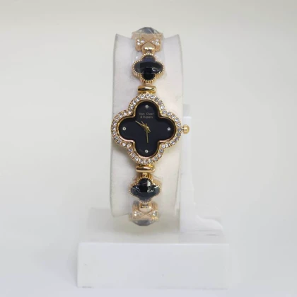 ساعت مچی زنانه ون کلیف Van cleef and Arpels با موتور کوارتز ژاپن قفل دستبندی