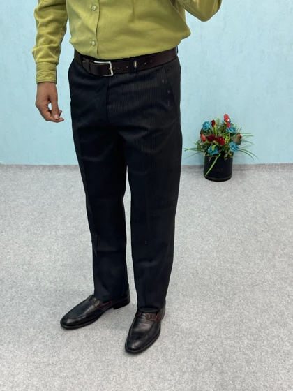 شلوار پارچه ایی راه راه مردانه قواره کلاسیک - رنگ مشکی