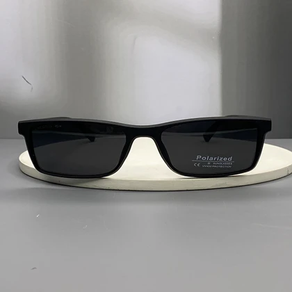 عینک آفتابی لاگوست با فریم کائوچو و لنز پلی‌کربنات پلاریزه UV400 Lacoste Premium Polarized