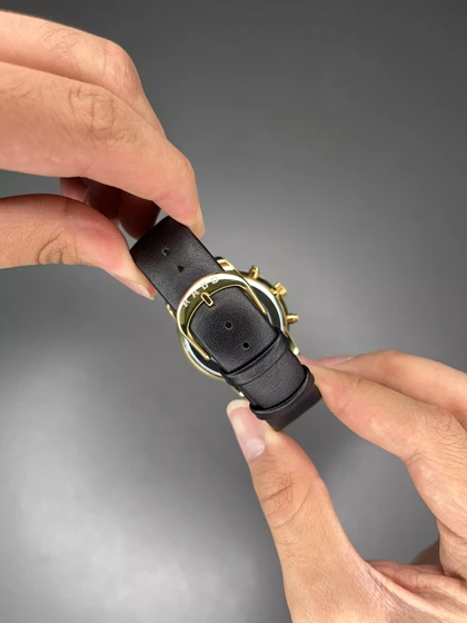 ساعت مچی رادو فول دیت بند چرمی مشکی قاب طلایی Rado