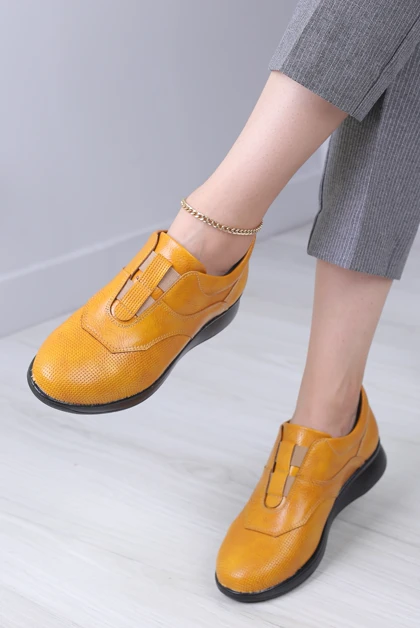 کفش پرسنلی زنانه کارنیک 050