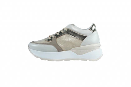 کفش راحتی زنانه استرادیواریوس مدلStradivarius-Sneakers-SKG10