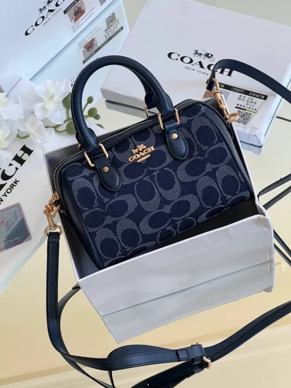 کیف صندوقی کوچ Coach کد 127