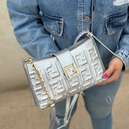 کیف زنانه فندی Fendi Baguette Bag A01