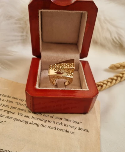 انگشتر نمادار ژوپینگ A18