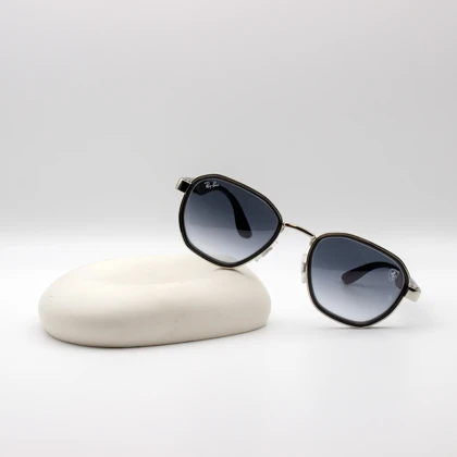 عینک آفتابی ری بن RayBan مدل فراری RB3674M - نقره ای