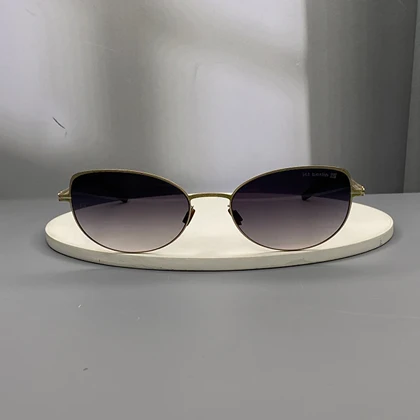 عینک آفتابی آیس‌برلین با فریم تیتانیوم و لنز پلی‌کربنات پلاریزه UV400 نشکن ic! berlin