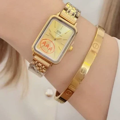 ساعت زنانهDwصفحه مربعی