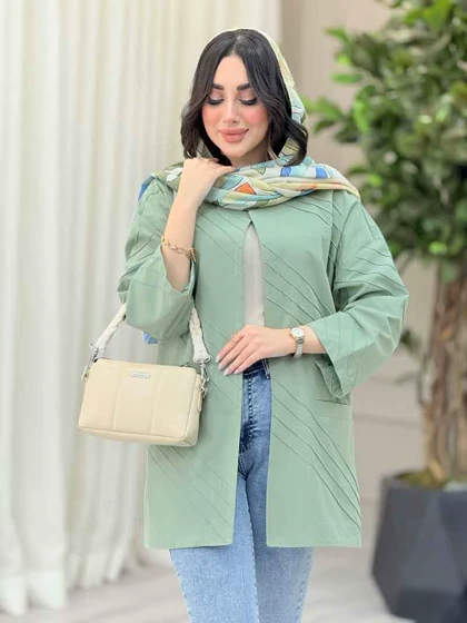 مانتو برش‌دار بغل چاک