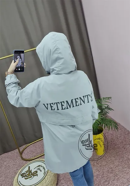 بارانی کلاهدار