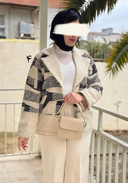 پالتو کتی مزونی