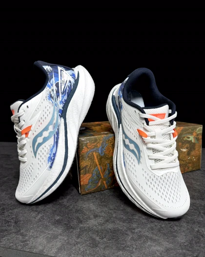 کتانی رانینگ ساکونی