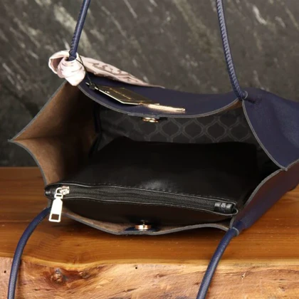 کیف دوشی زنانه بیورا مدل zf0867