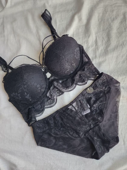 ست شورت و سوتین اروپایی هارنس دار کد: 9003