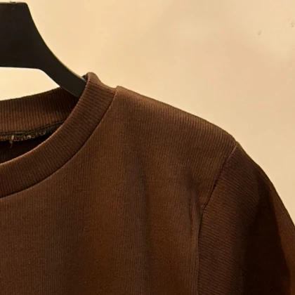 تیشرت قهوه ای