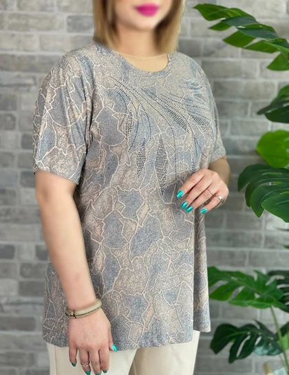 تیشرت نگین‌دار روژان کد : 2124