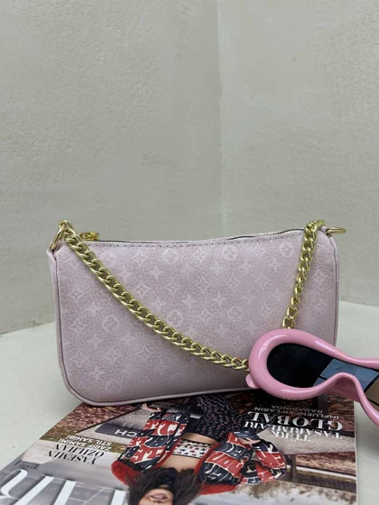 کیف ساده LV