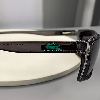 عینک آفتابی لاگوست با فریم کائوچو و لنز پلی‌کربنات پلاریزه UV400 Lacoste Polarized