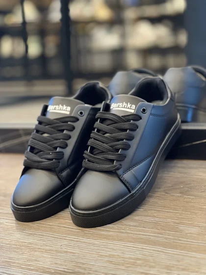 ونس برشکا زنانه