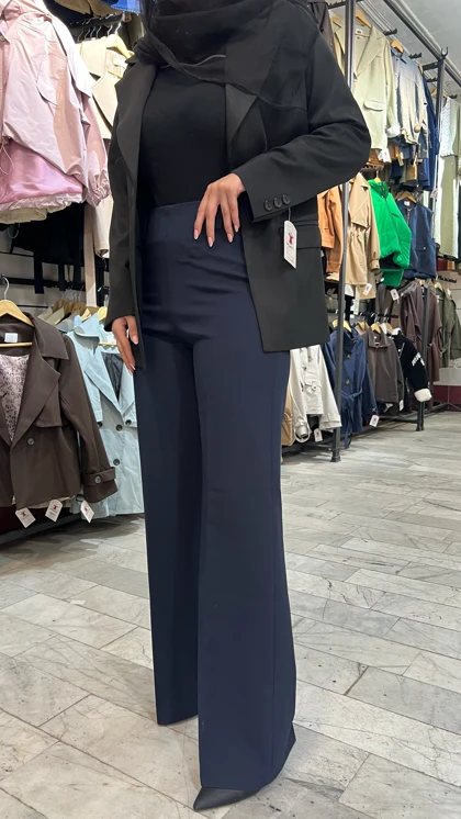 شلوار پارچه‌ای زنانه کرپ درجه یک نیم بگ ایستایی عالی