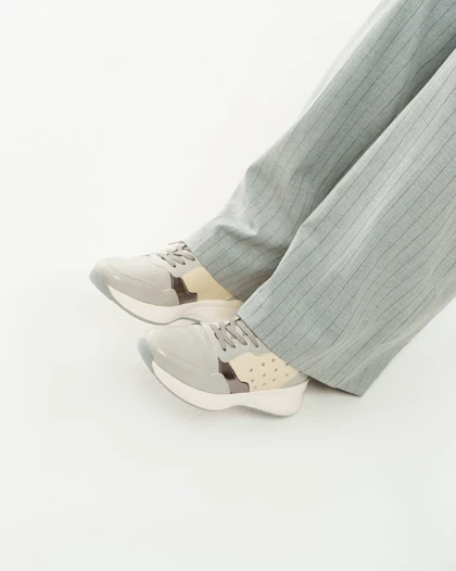 کفش راحتی زنانه استرادیواریوس مدل Stradivarius Sneakers - SKG87