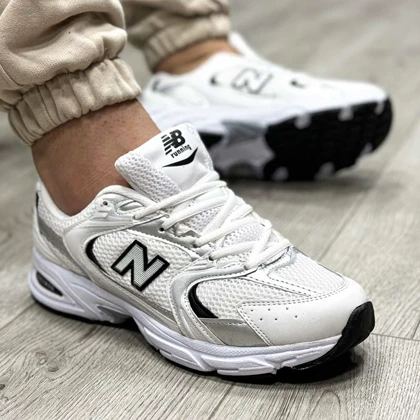 کفش و کتانی اسپرت مردانه و زنانه مدل نیوبالانس 530 رنگ سفید نقره ای کد 47168