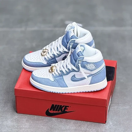 کفش نایک ایر جردن وان ساق‌دار دنیم Nike Air Jordan 1 High Denim