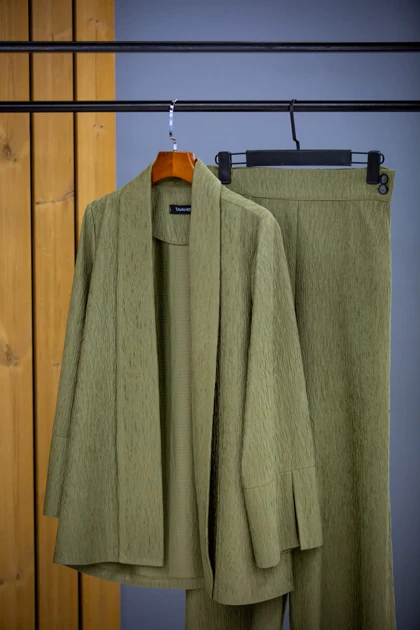 مانتو شلوار ایمبالانس آستین چاک