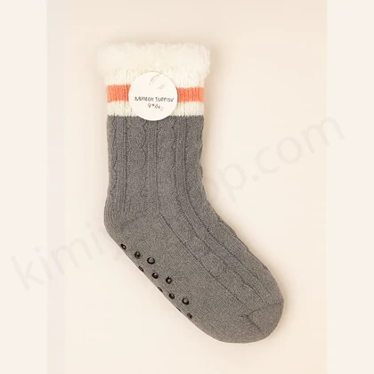 پاپوش زنانه پشمی داخل خزدار طوسی – بافت طرح پیچ و کف استپ‌دار