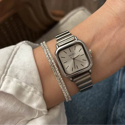 ساعت مچی زنانه نایدو بند فلزی