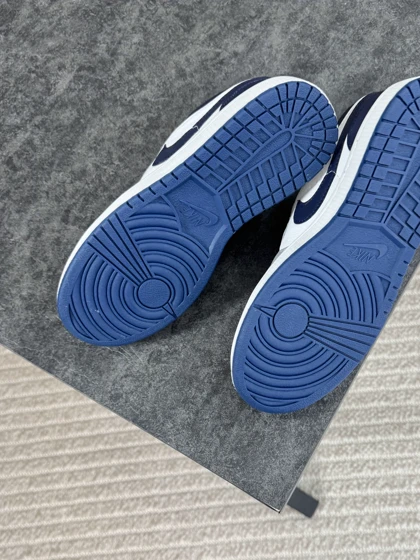 کتانی جردن وان