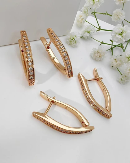 گوشواره نگین‌دار لنا ژوپینگ