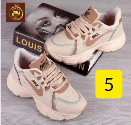 کتانی لژدار زنانه دخترانه ورزشی A 35