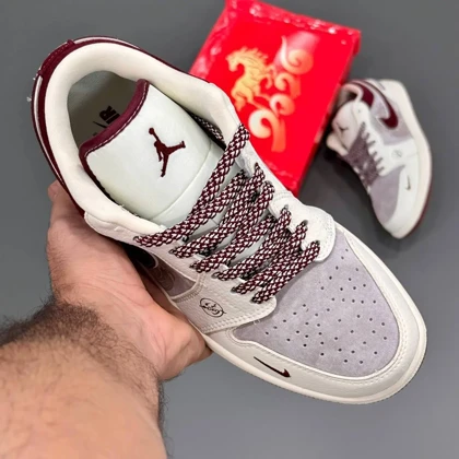 کتانی ویتنامی نایک ایر جردن وان لو سوپریم اسب زرشکی کرمNike Air Jordan 1 Low Supreme Red