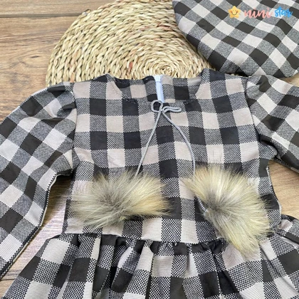 ست کلاه و پیراهن دخترانه قهوه ای چهارخانه