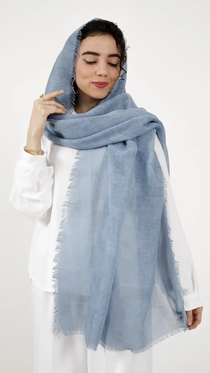 شال چهارخونه دور ریش