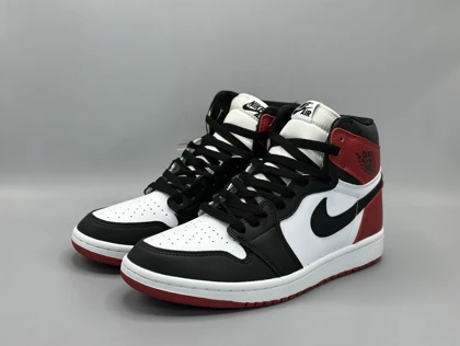 کتانی نایکی جردن1 بلک توو/Nike Air Jordan1 Black toe